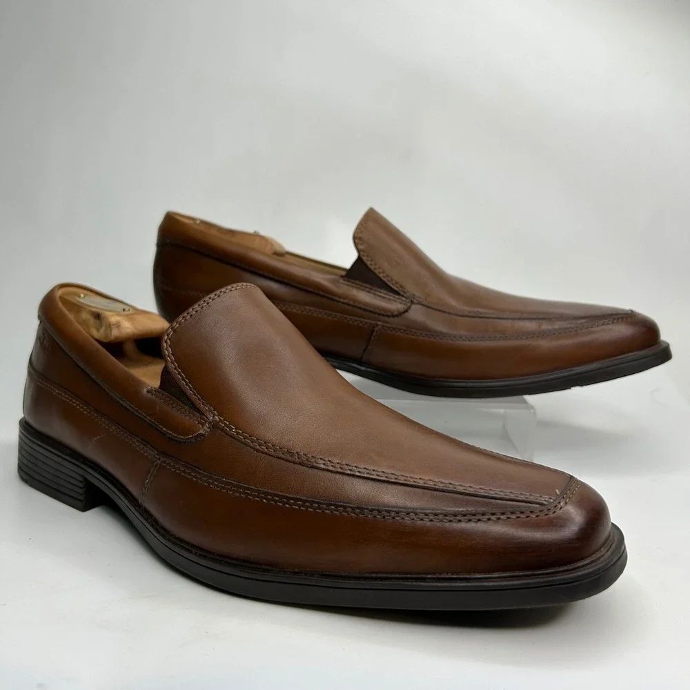 New Clarks Mens Tilden Free Leather Ortholite Formal Slip On Dress Shoes Sz 10 M